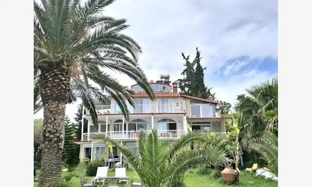 Vila Atanasia beach